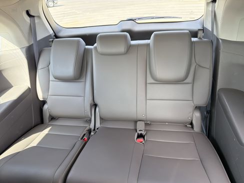Used 2015 Honda Odyssey EX-L image 27