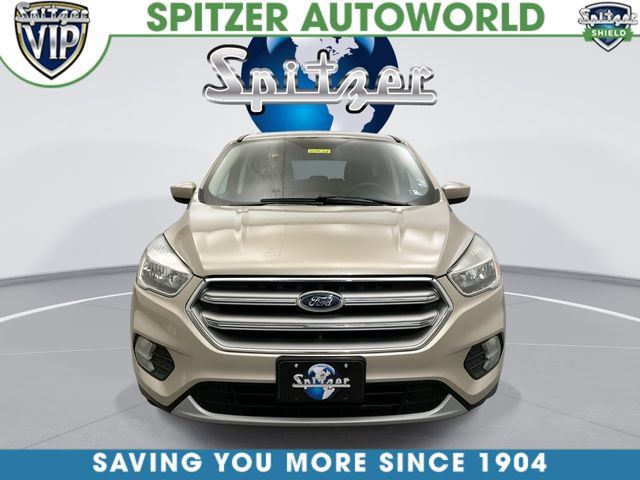 Used 2017 Ford Escape SE w/ SE Cold Weather Package AWD/4WD image 4