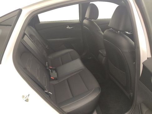 Used 2021 Kia Forte GT-Line FWD image 19