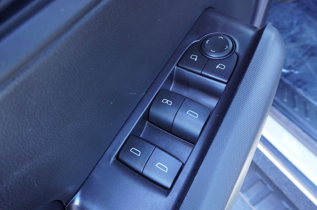 New 2026 GMC Canyon Elevation w/ Convenience Package RWD image 17
