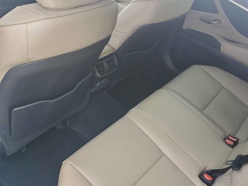Used 2021 Lexus ES 300h w/ Premium Package image 25