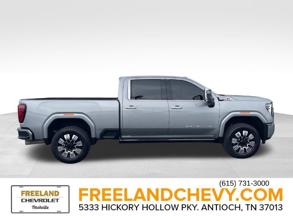 Used 2024 GMC Sierra 2500 Denali w/ Denali Reserve Package AWD/4WD image 2