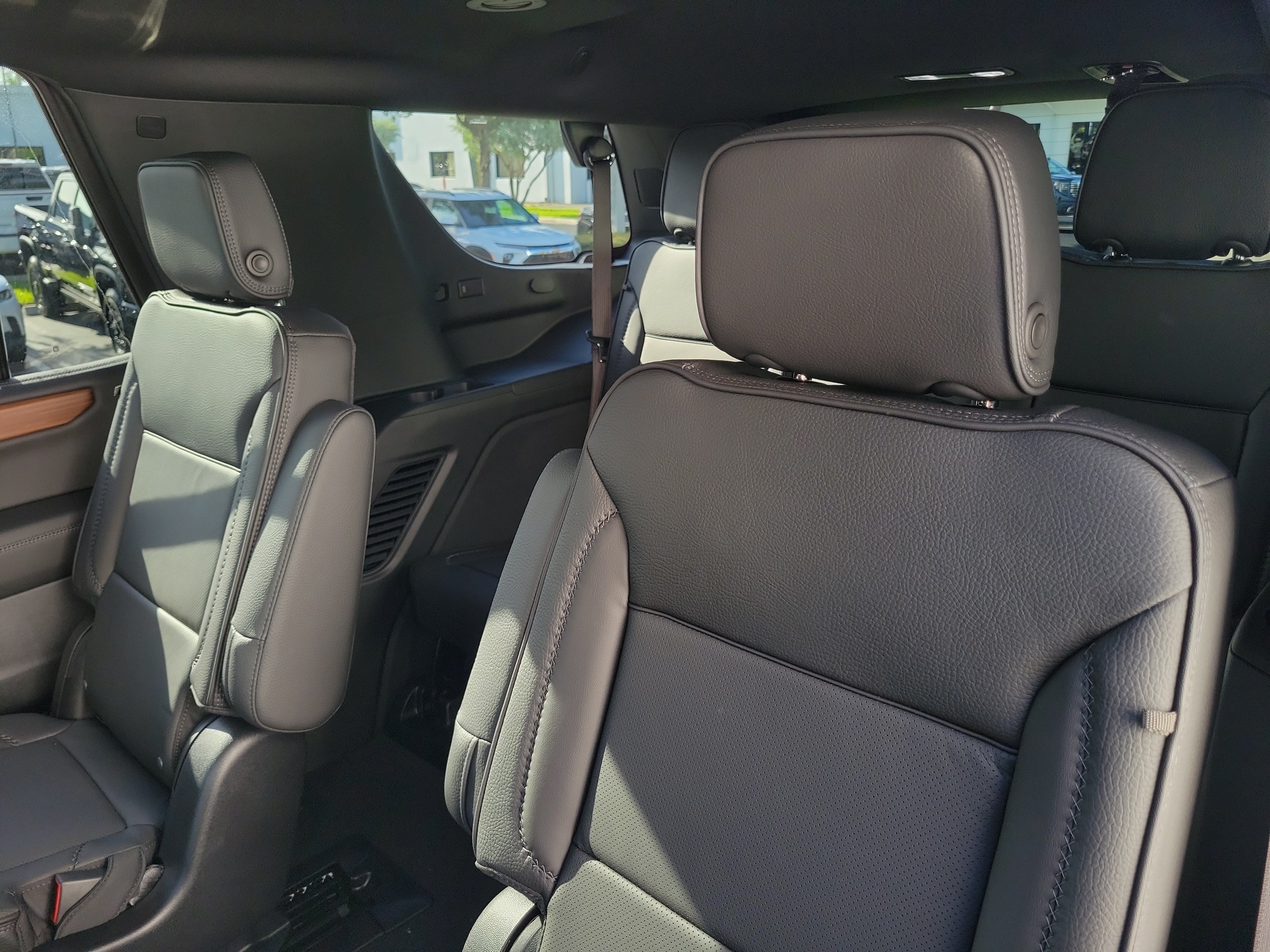 New 2026 GMC Yukon Denali AWD/4WD image 14