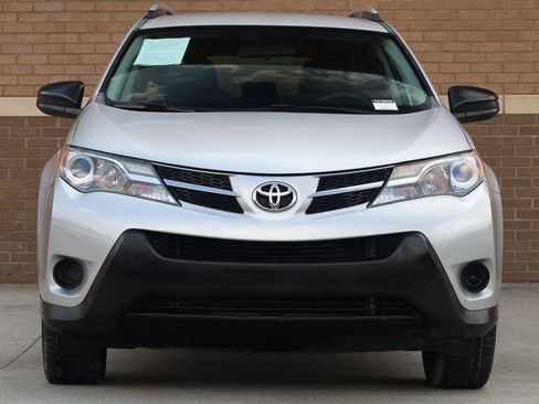 Used 2015 Toyota RAV4 LE FWD image 5