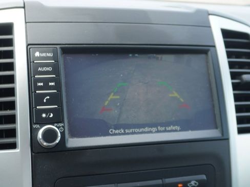 Used 2019 Nissan Frontier SV image 19