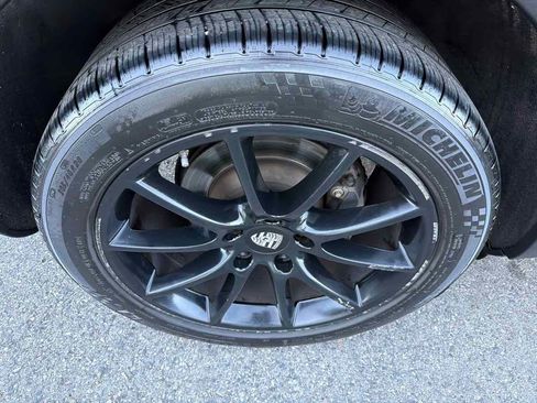 Used 2021 Porsche Cayenne Coupe image 20