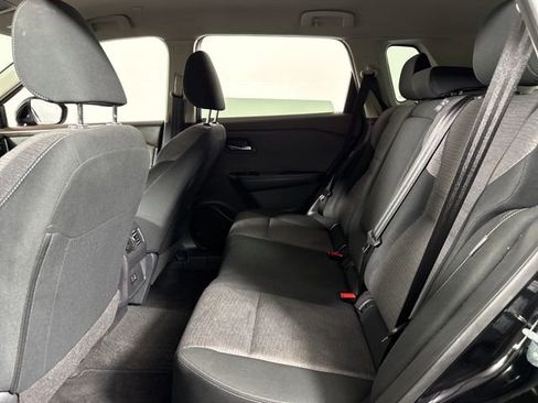 Used 2023 Nissan Rogue SV image 15