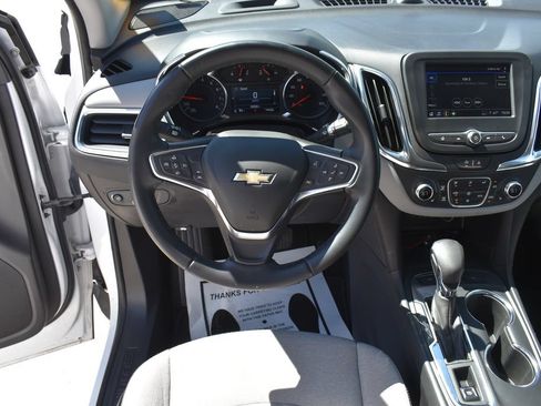 Certified 2024 Chevrolet Equinox LT AWD/4WD image 17