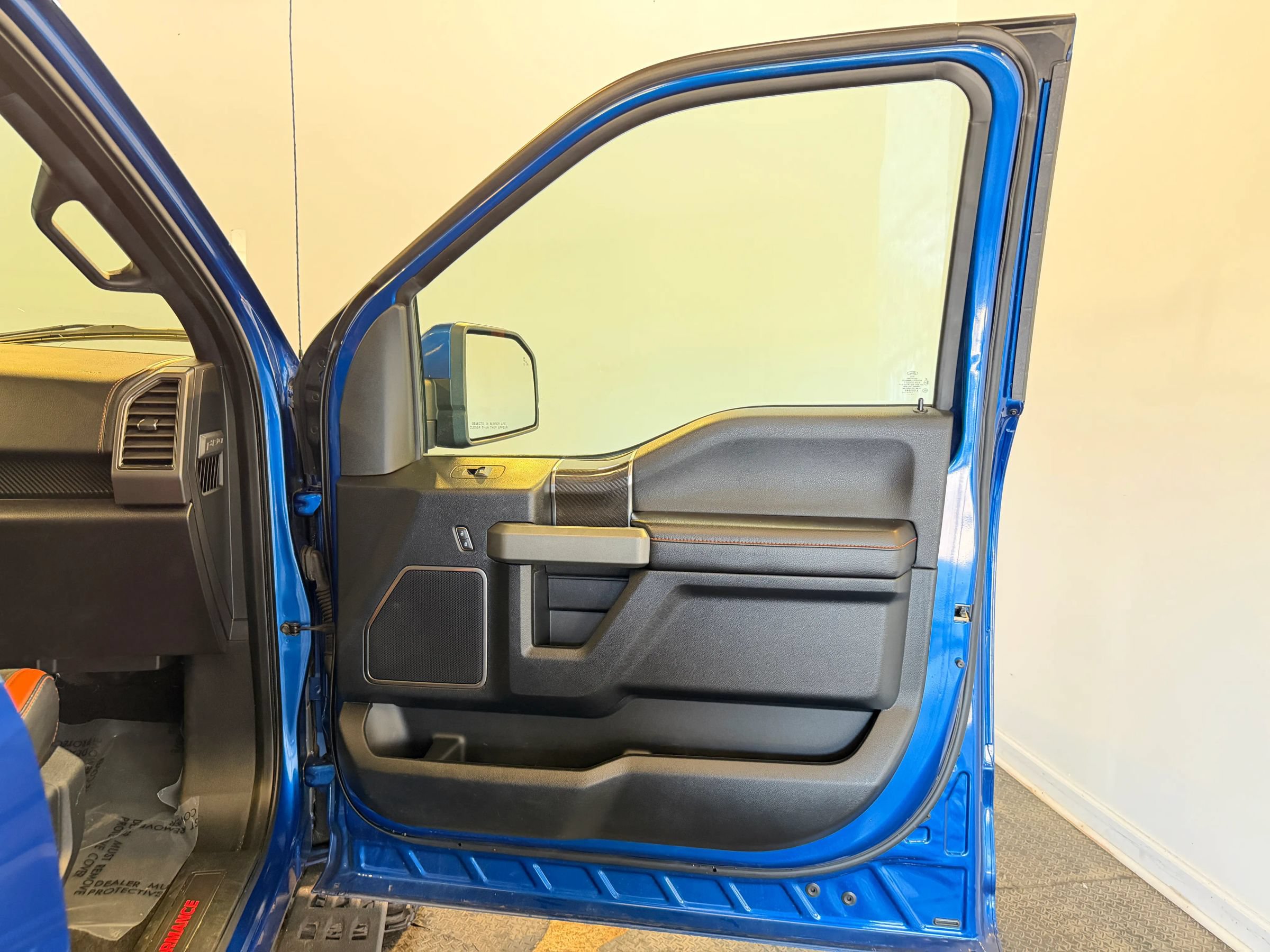 Used 2018 Ford F150 Raptor w/ Equipment Group 802A Luxury AWD/4WD image 32