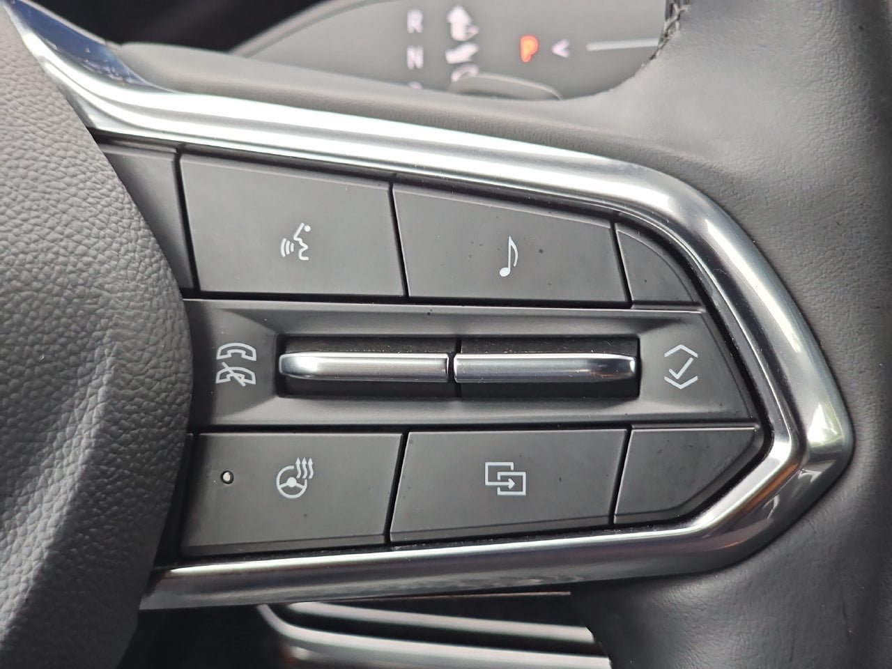 Used 2025 Chevrolet Equinox LT FWD image 23