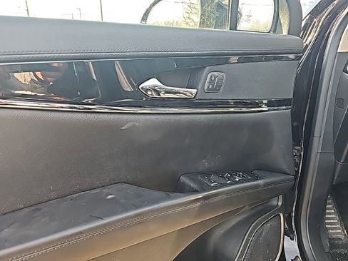 Used 2023 Lincoln Nautilus Reserve w/ Monochromatic Package image 9