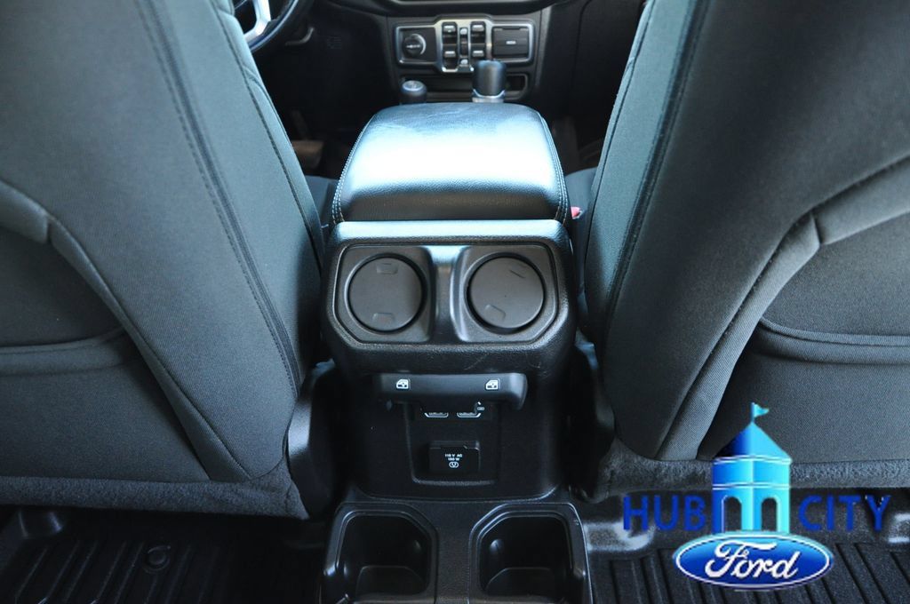 Used 2021 Jeep Wrangler Unlimited Sahara AWD/4WD image 21