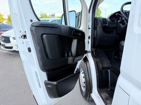 Used 2021 RAM ProMaster 2500 FWD image 13