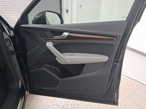 Used 2018 Audi Q5 2.0T Premium Plus w/ Premium Plus Package image 21