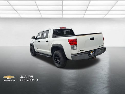 Used 2010 Toyota Tundra 4x4 CrewMax image 5