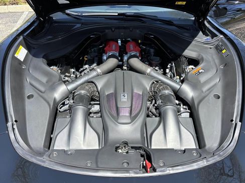 Used 2022 Ferrari Roma RWD image 15