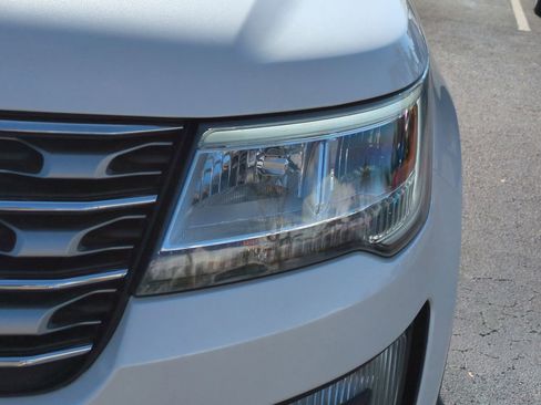 Used 2017 Ford Explorer Limited w/ Equipment Group 301A image 10