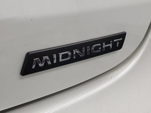 Certified 2024 Nissan Murano SV w/ SV Midnight Edition Package FWD image 9