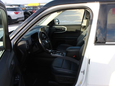 Used 2022 Ford Bronco Sport Outer Banks image 9