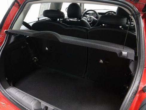 Used 2015 MINI Cooper 2-Door Hardtop image 16