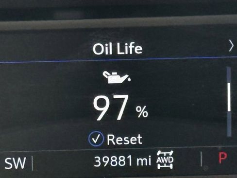 Used 2024 Cadillac XT5 Premium Luxury image 18