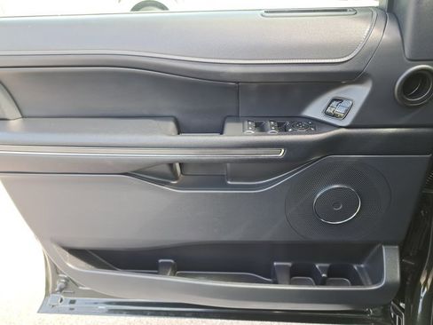 Certified 2023 Ford Expedition Max XLT image 22