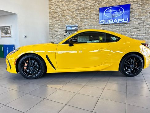 New 2026 Subaru BRZ Series.Yellow RWD image 2