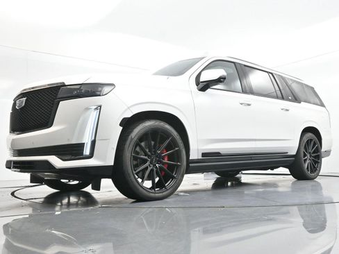 Used 2021 Cadillac Escalade ESV Sport Platinum AWD/4WD image 51