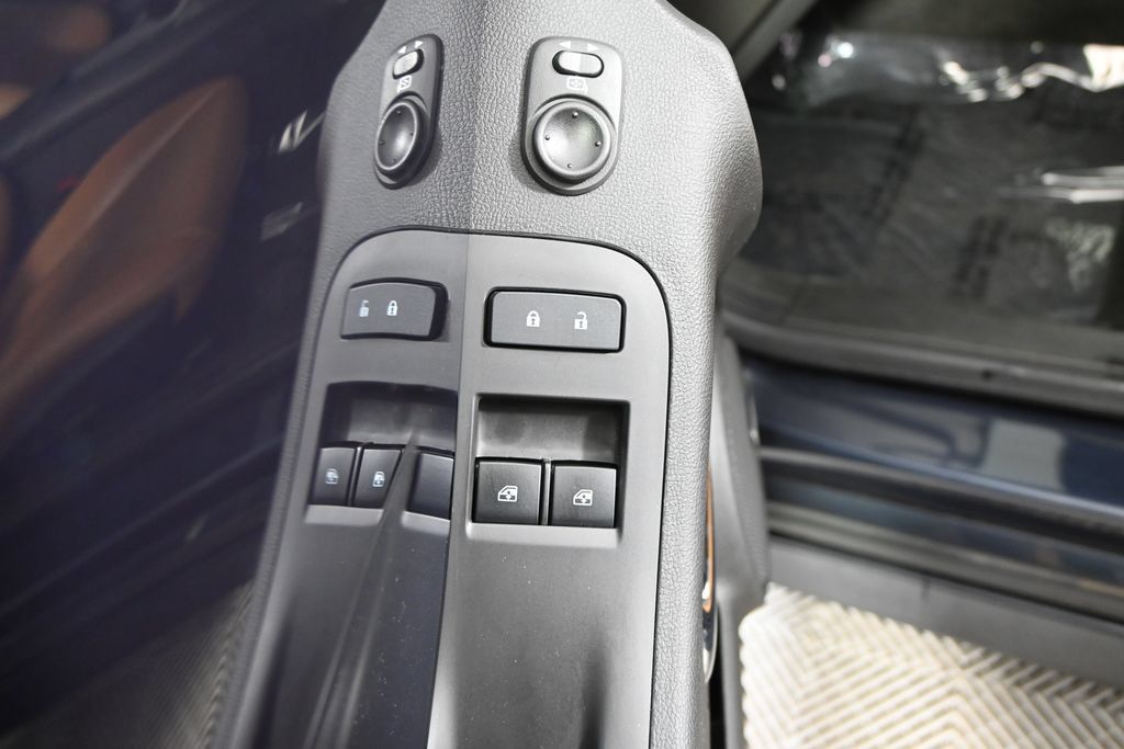 Used 2013 Chevrolet Camaro LT w/ Dusk Special Edition RWD image 17