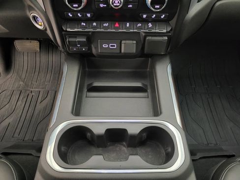 Certified 2021 GMC Sierra 1500 SLT image 36