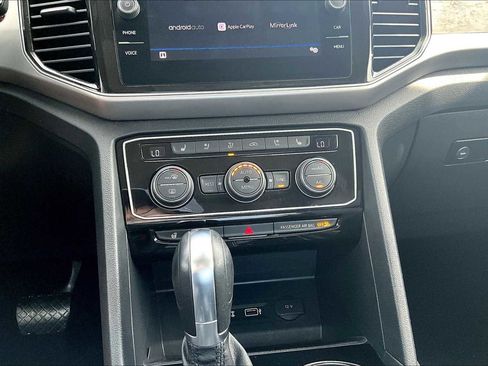 Used 2019 Volkswagen Atlas SEL Premium image 35