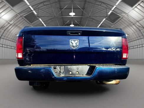Used 2018 RAM 1500 Express w/ Express Value Package AWD/4WD image 4