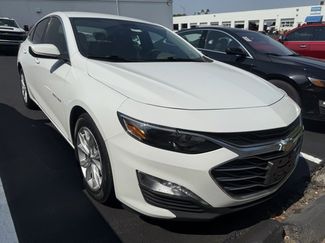 Used 2022 Chevrolet Malibu LT image 1