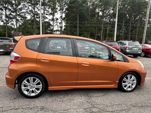Used 2010 Honda Fit Sport image 2