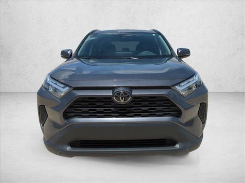 Used 2025 Toyota RAV4 XLE w/ Convenience Package FWD image 2