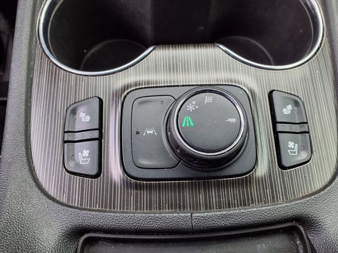 Used 2021 GMC Acadia SLT w/ Preferred Package image 11