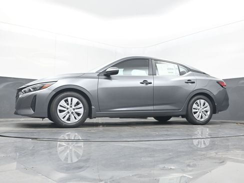 Certified 2025 Nissan Sentra S image 24