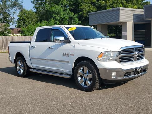 Used 2017 RAM 1500 Big Horn AWD/4WD image 3