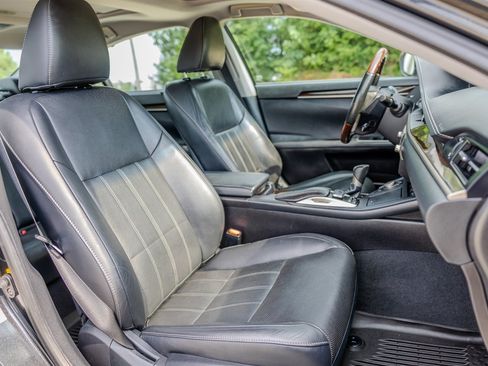 Used 2018 Lexus ES 350 w/ Ultra Luxury Package FWD image 30