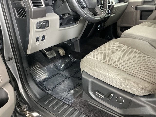 Used 2016 Ford F150 XLT w/ Equipment Group 302A Luxury AWD/4WD image 15