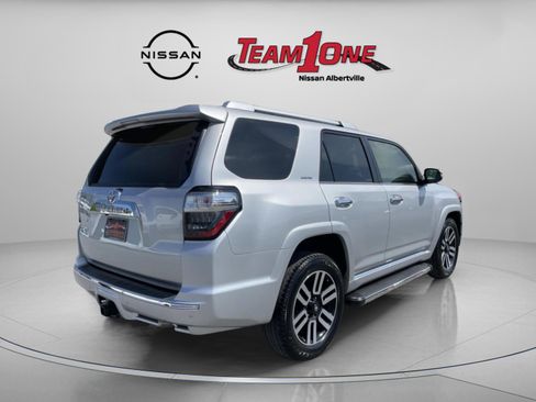 Used 2024 Toyota 4Runner Limited RWD image 8