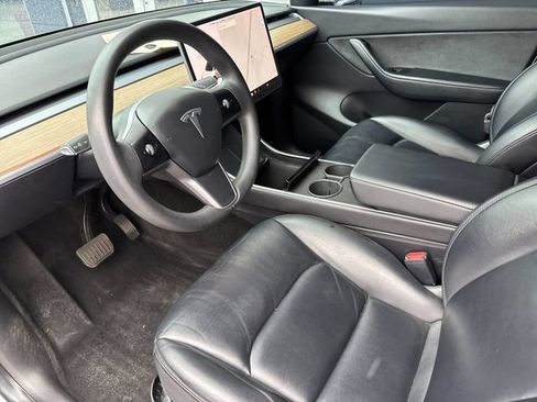 Used 2021 Tesla Model Y Long Range AWD/4WD image 9