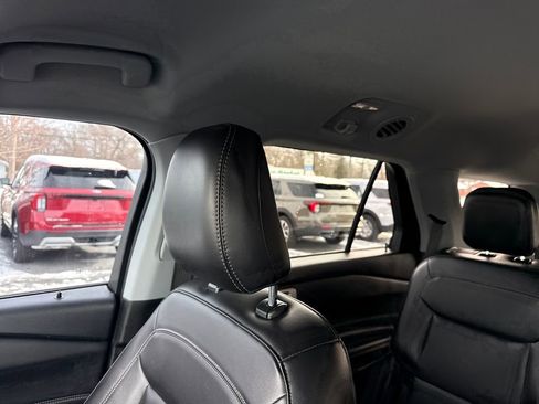 Used 2023 Ford Explorer XLT w/ Equipment Group 202A image 35