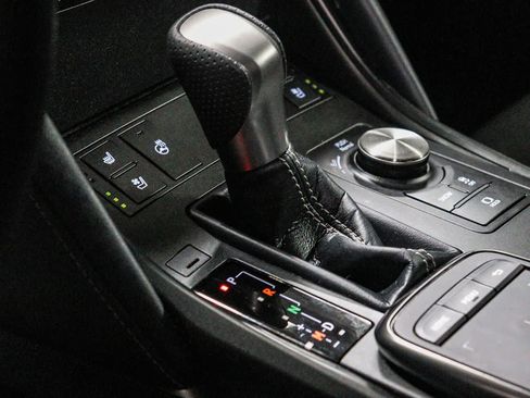 Used 2025 Lexus IS 350 F Sport RWD image 21