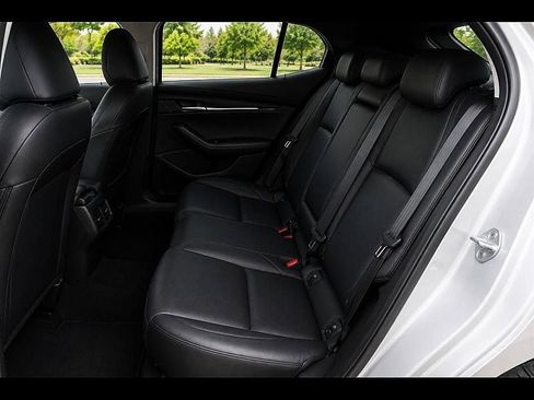 Used 2024 MAZDA MAZDA3 s FWD image 4