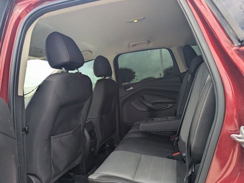 Used 2015 Ford Escape SE image 13