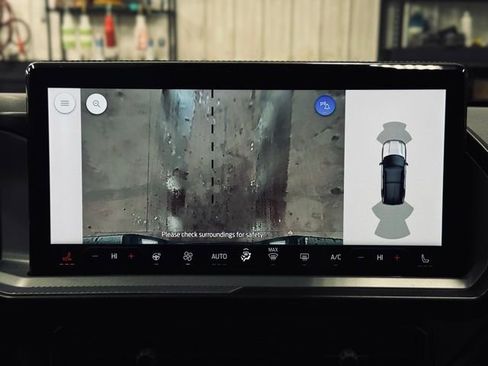 Used 2025 Ford Bronco Sport Badlands image 39