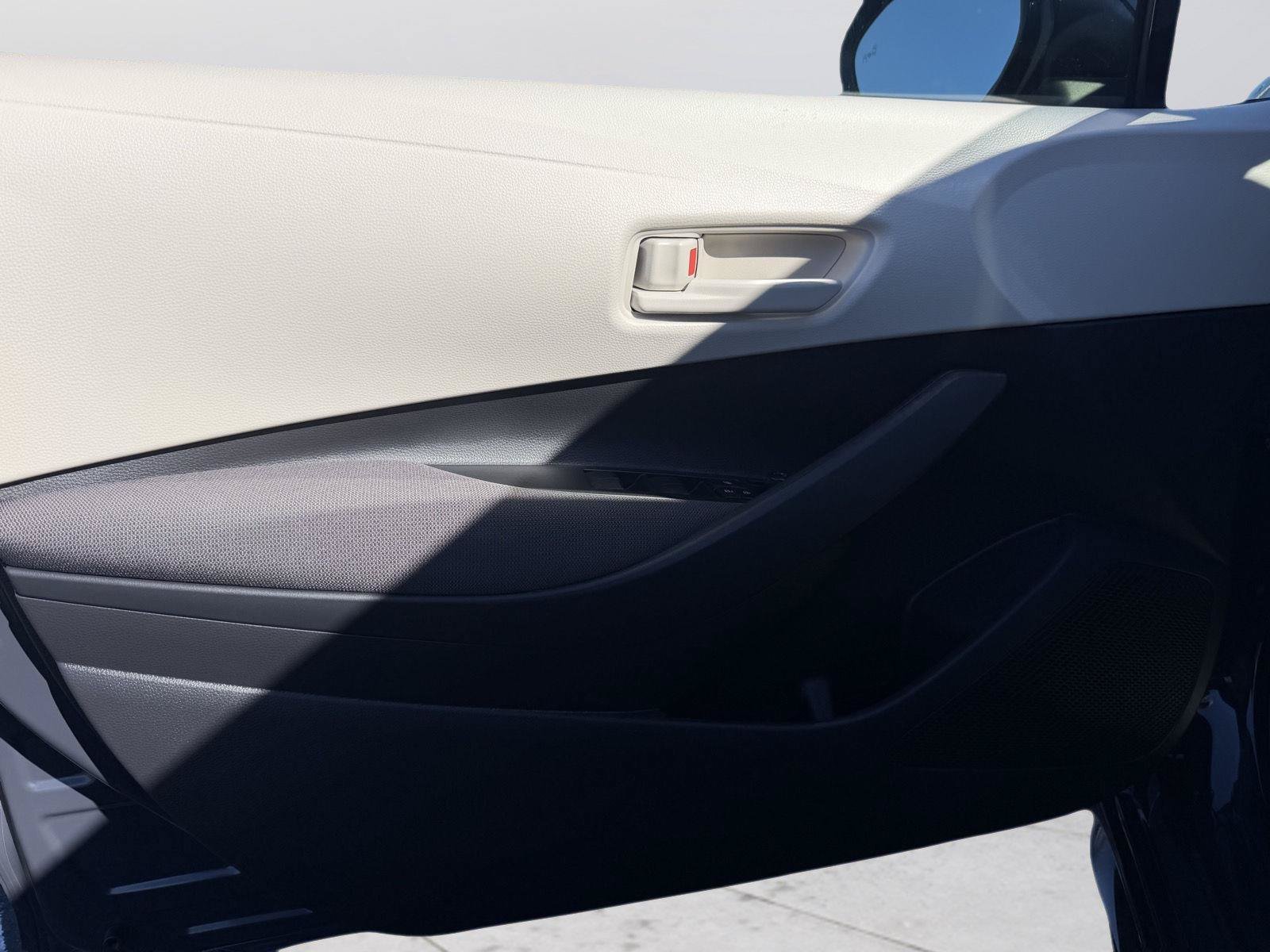 New 2027 Toyota Corolla LE FWD image 10