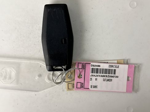 Used 2025 Mitsubishi Outlander SE image 23