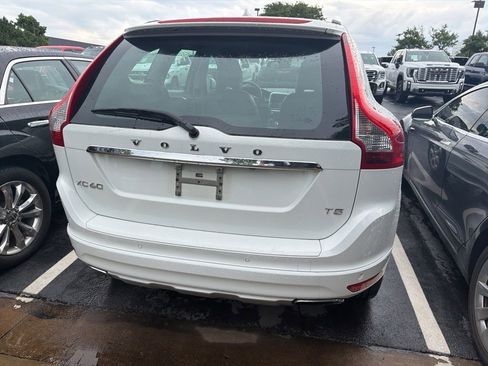 Used 2016 Volvo XC60 T5 w/ Proximity Package FWD image 7